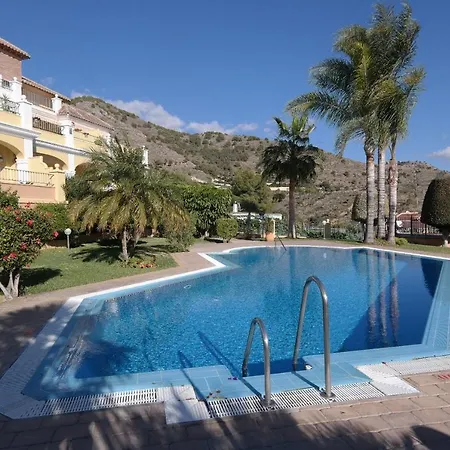 Апартаменты Capistrano, Нерха